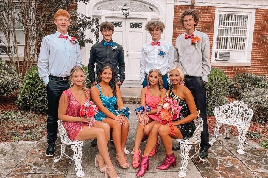 do-freshmen-go-to-homecoming-everything-to-know