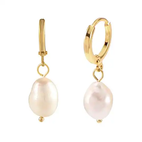 Huggie Earrings with Pearls